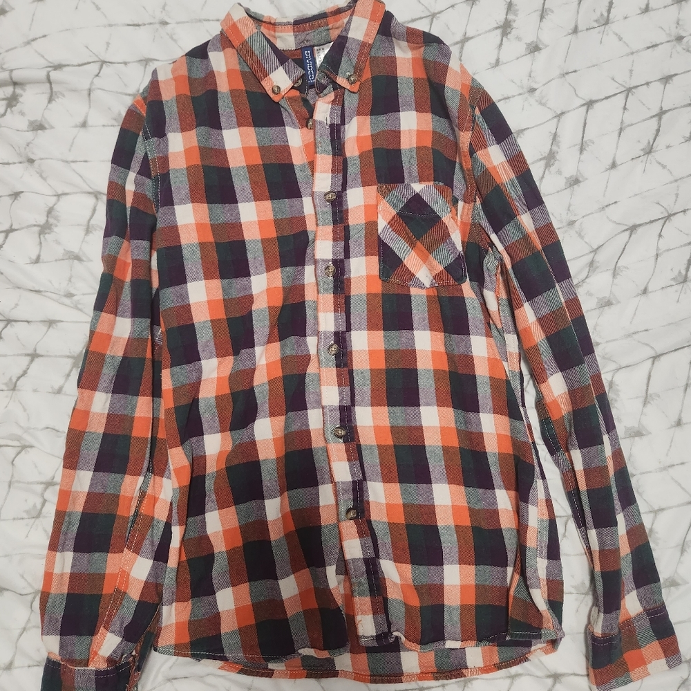 Fall and Halloween themes H&M flannel